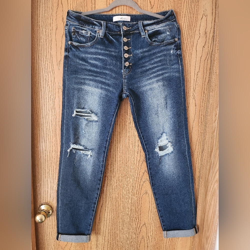 Kancan nwot dark wash button front skinny distressed jeans